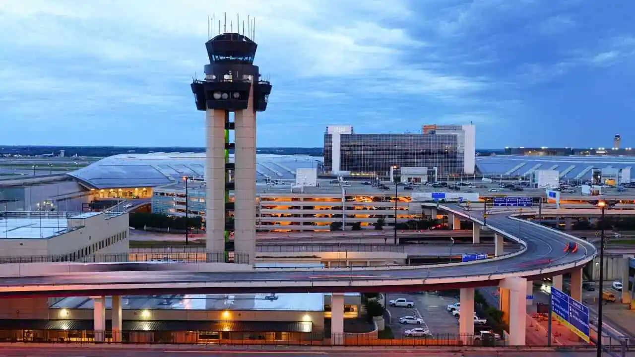 Dallas Fort Worth International Airport terminal and runway overview
