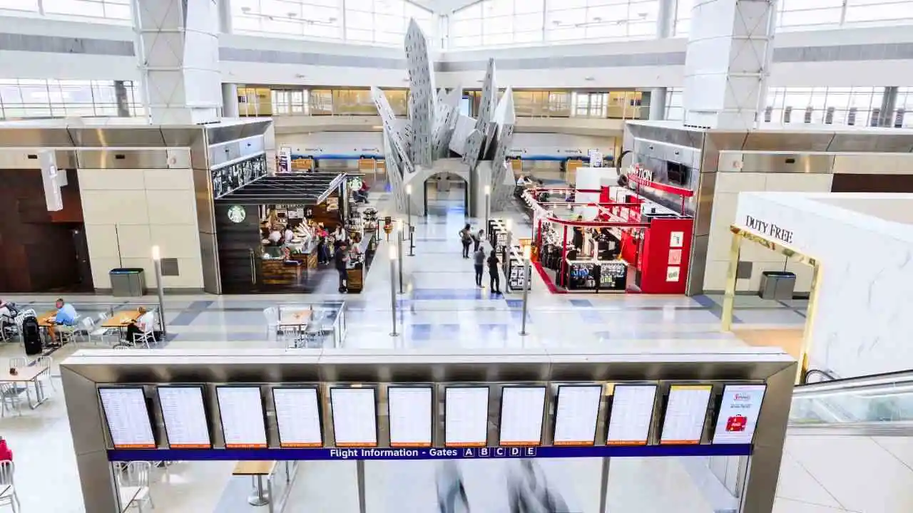 Restaurants and food options at Dallas Fort Worth Airport DFW terminals