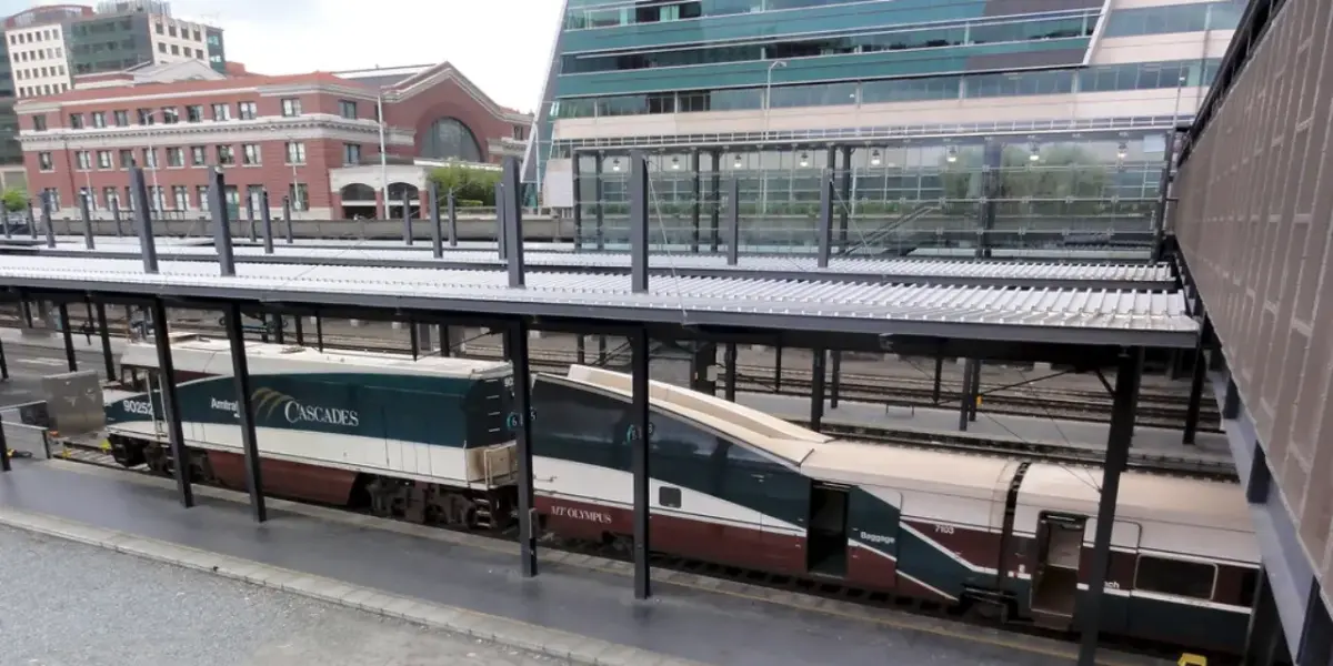 How Far is Portland From Seattle Airport?