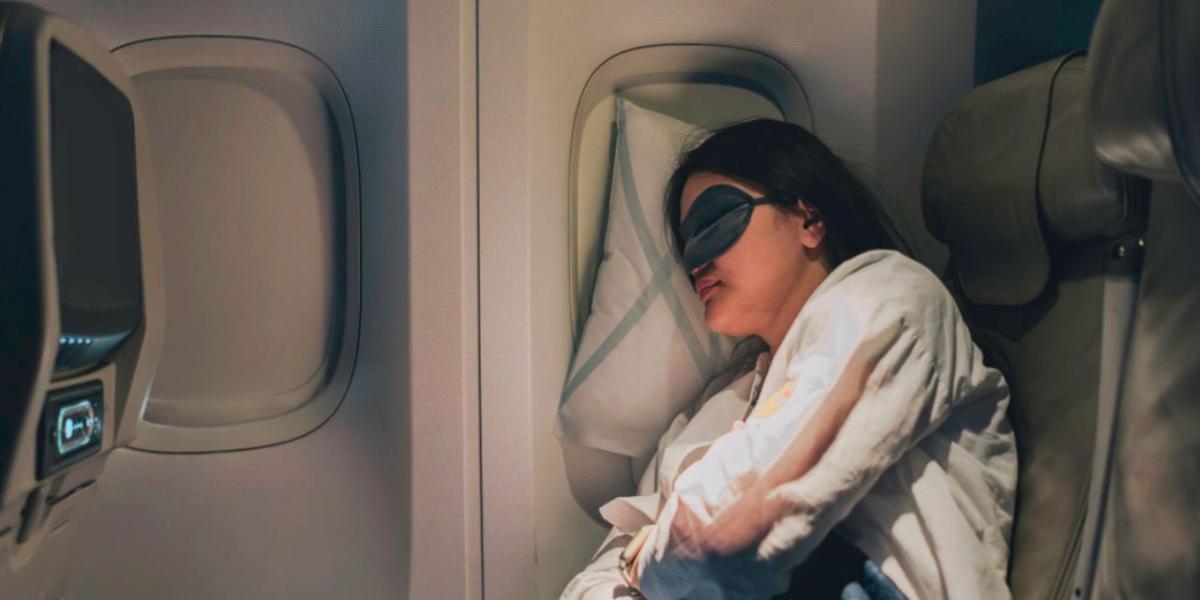What Does Red-Eye Mean in Flights? Full Guide for Travelers